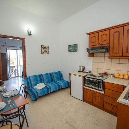 Lena'S Apartments Astrakeri 外观 照片